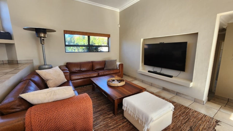 5 Bedroom Property for Sale in Vredenburg Western Cape